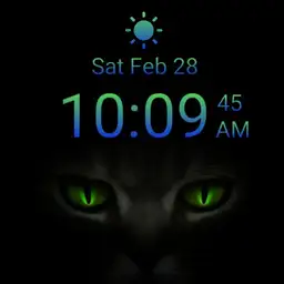 green cat eyes