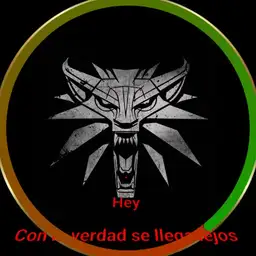 canserbero vive por siempre en todos los k aun escuchanos su musica.