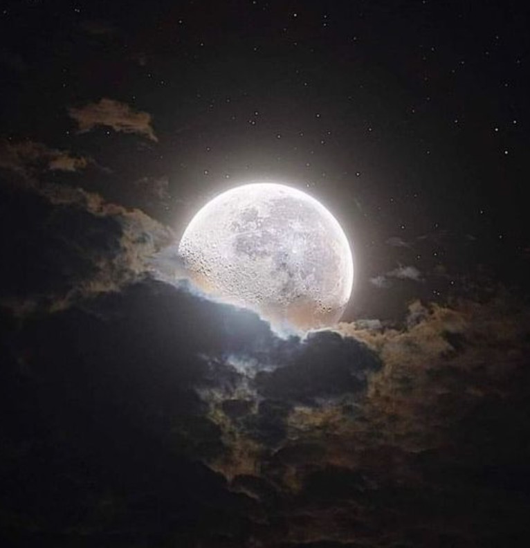 full moon