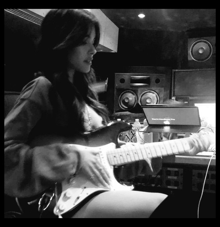 Madison Beer with Eletric Guitar