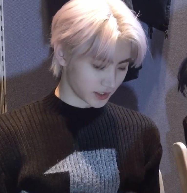 sunghoon 