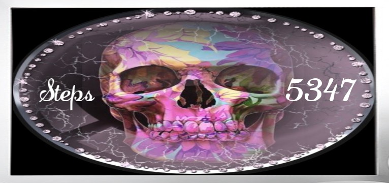 Step Lady Skull