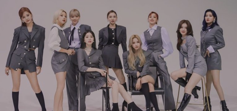 TWICE-Photo