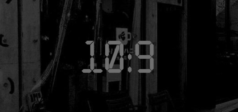 grunge/goth core athestic
