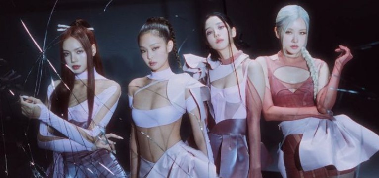 blackpink ot4 banner