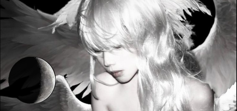 Angel moon