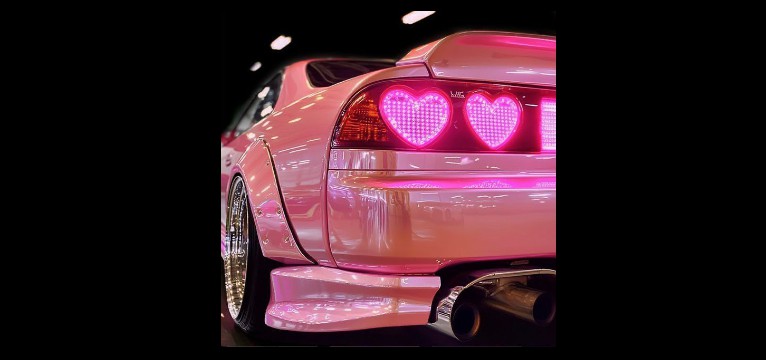 pink car