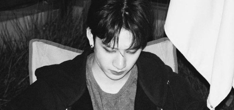 bang chan bf material