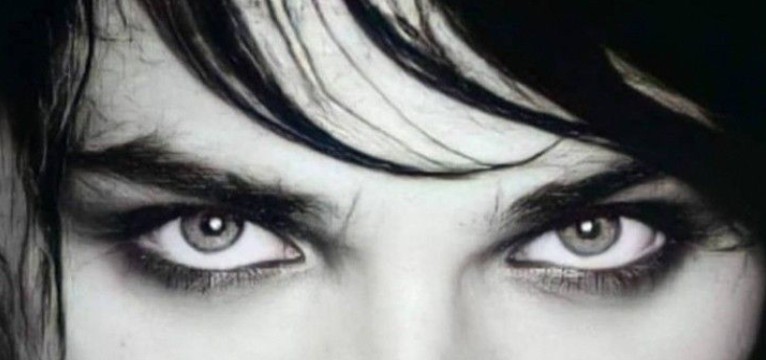 EYES