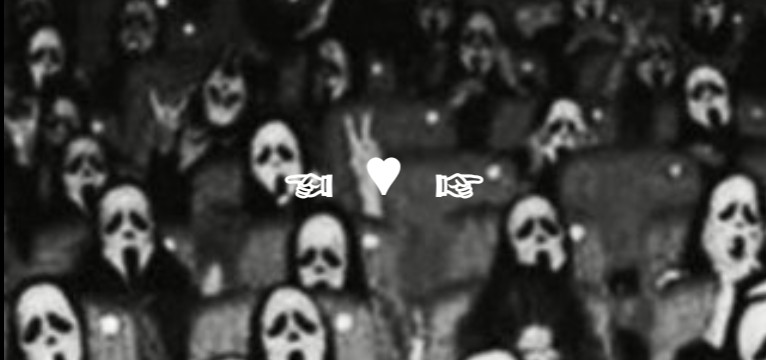 scream mask crowd player