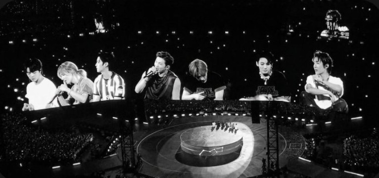 BTS d-2 black and white