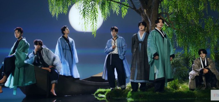 BTs Hanbok 