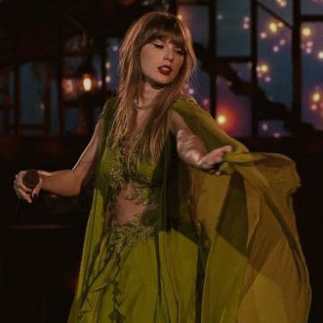 Taylor Swift looking flawless at Eras tour