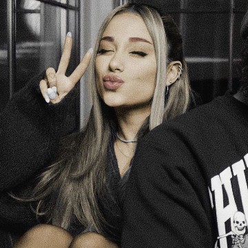 ariana grande 
