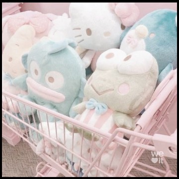 sanrio plushie