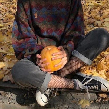 girl in fall