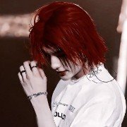 hynjin red hair