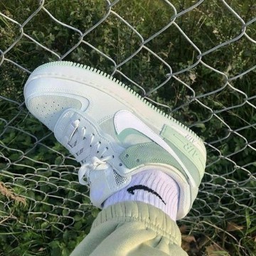 nike green