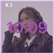 Yunah purple clock illit