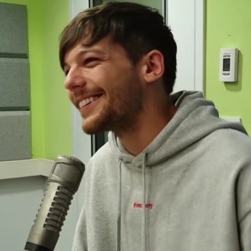 Louis Tomlinson Green