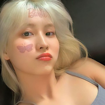 Hirai Momo