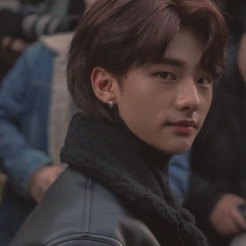 Hwang Hyunjin 