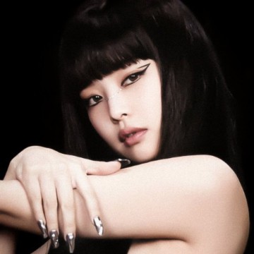 jennie born pink