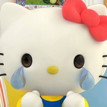 cry hello kitty TT