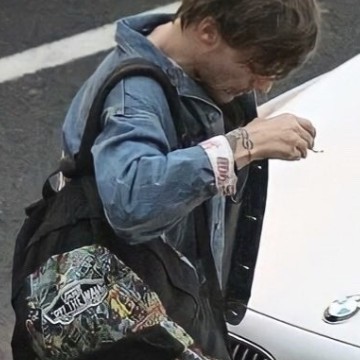 Louis Tomlinson Blue Grey 