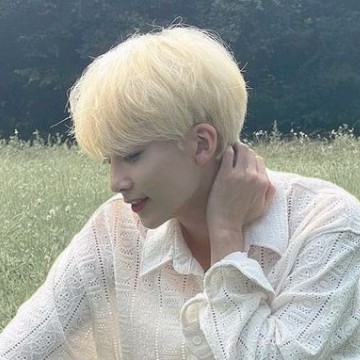 jeonghan green 