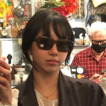 Chaeyoung con lentes