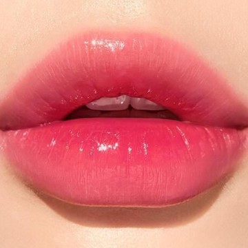 pink lips