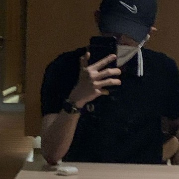 Winwin Mirror Selfie 