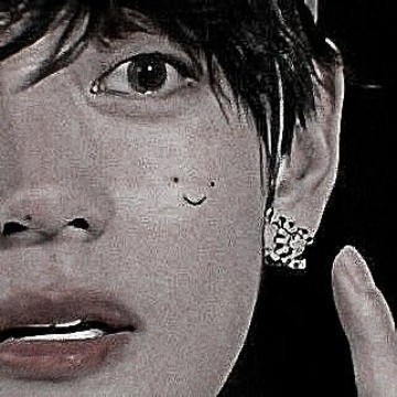 BTS - V 