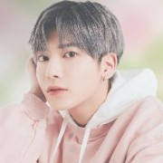 taehyun Green pink 