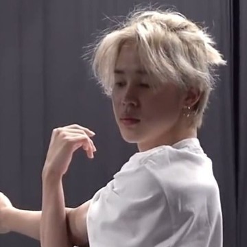 PARK JIMIN /w Ponytail 