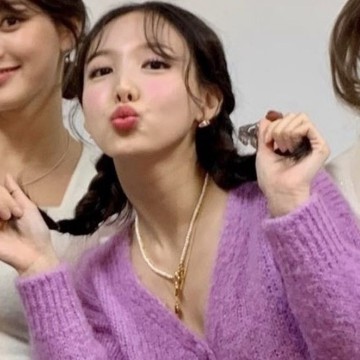 nayeon twice