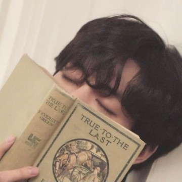 Taehyung Aesthetic beige