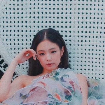 JENNIE