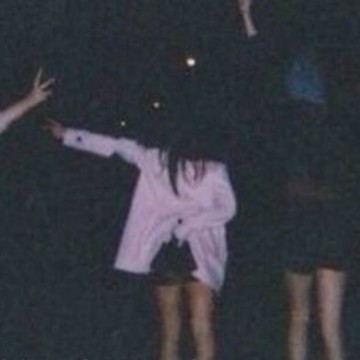 grunge aesthetic