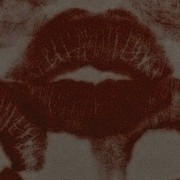 kiss stains