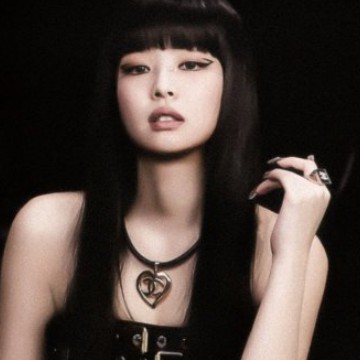 jennie born pink