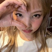 nayeon 