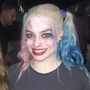 Margot Robbie 