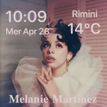 Melanie Martinez widget 