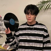 lee jeno
