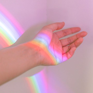 Light Refraction Hand