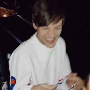 Louis tomlinson