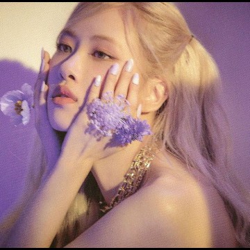 rosieposiee