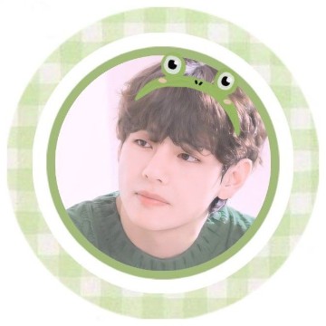 BTS V Taehyung green 